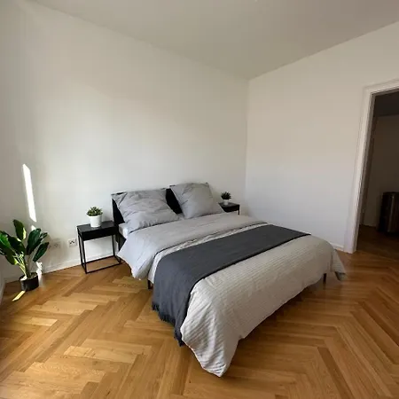 Pensjonat Charmantes Im Herzen Von Drezno